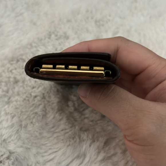 Vintage Louis Vuitton 4 key case - Picture 7 of 8